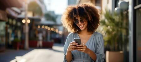 Immagine di africano americano donna sorridente mentre parlando su cellulare, ai generativo foto