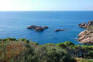 costa brava e costiero sentiero lungo il aspro costa di settentrionale catalogna, Spagna foto