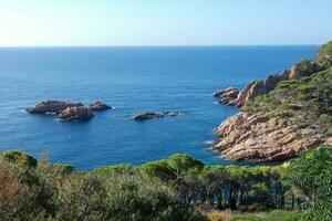 costa brava e costiero sentiero lungo il aspro costa di settentrionale catalogna, Spagna foto