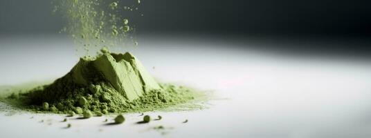 generativo ai, mucchio di verde matcha tè polvere con copia spazio foto