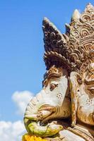 primo piano statua di ganesha a chiang rai, thailandia foto