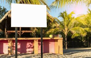 vuoto cartello spazio su il spiaggia, vuoto cartello spazio su il spiaggia, vuoto per spiaggia pubblicità foto