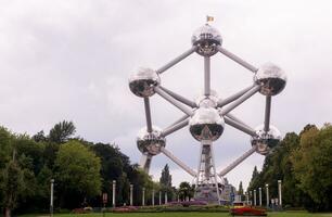 foto di Atomium edificio nel Bruxelles