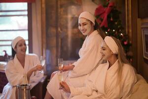 ragazze avere un' laurea breve festa foto