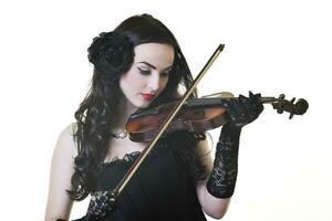 bellissimo giovane signora giocare violino foto