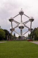 foto di Atomium edificio nel Bruxelles