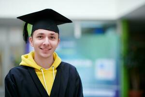 ritratto di la laurea giorno foto