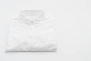 camicia bianca su bianco