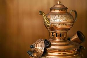 bollitore per tè in rame tradizionale turco vecchio stile foto