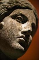 statua del viso in marmo greco antico foto