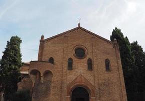 chiesa di santo stefano a bologna