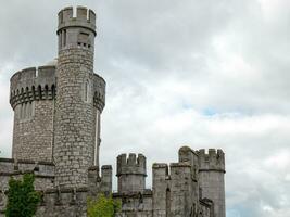 vecchio celtico castello Torre, roccia nera castello nel Irlanda. roccia nera osservatorio fortezza foto