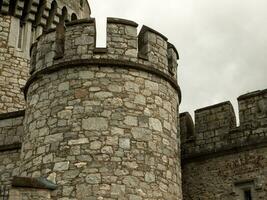 vecchio celtico castello Torre, roccia nera castello nel Irlanda. roccia nera osservatorio fortezza foto
