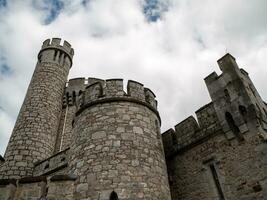 vecchio celtico castello Torre, roccia nera castello nel Irlanda. roccia nera osservatorio fortezza foto