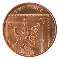 2 pence moneta, regno unito isolato su bianco foto
