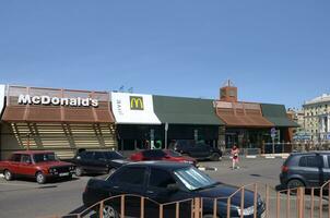 McDonald's ristorante nel poltavskij shlyakh 58 nel Kharkov, Ucraina foto