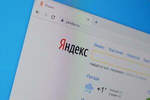 homepage di yandex sito web su il Schermo di pc, url - yandex.ru. foto