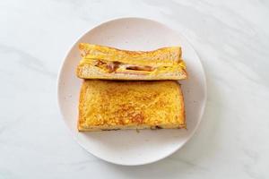 French toast prosciutto pancetta formaggio panino foto