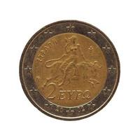 Moneta da 2 euro, unione europea isolata su bianco foto
