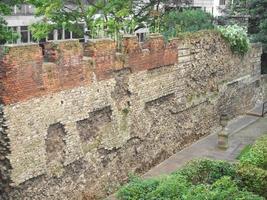 mura romane, londra foto