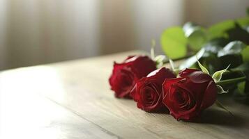 mazzo di rosso Rose su tavolo. rosso Rose su un' di legno tavolo su un' romantico sfondo. generativo ai foto