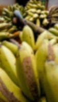 sfocatura foto di frutta banana con colore verde fresco