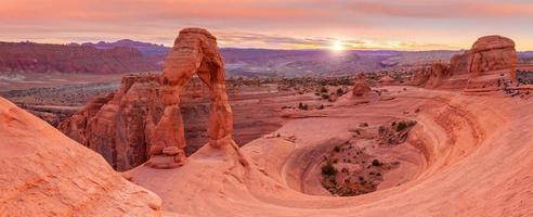 arco delicato al parco nazionale di arches nello utah usa foto