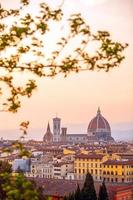 duomo e firenze città skyline del centro paesaggio urbano d'italia foto