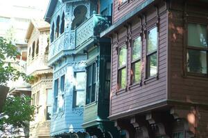 tacchino Istanbul 11 Maggio 2023, storico colorato case nel kuzguncuk quartiere foto