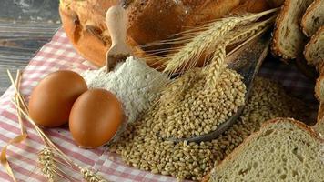 delizioso mix fresco di pane concetto di cibo foto