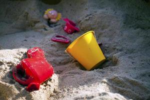 parco giochi per bambini all'aperto per divertirsi foto