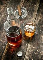 scotch whisky nel bicchiere. foto