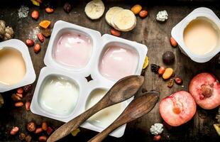 vario frutta yogurt. foto