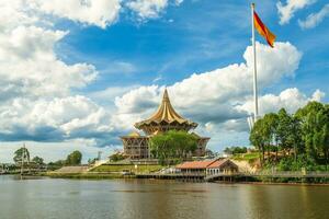 nuovo sarawak stato legislativo montaggio edificio nel kuching, sarawak, Borneo, Malaysia. foto