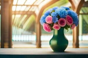 un' vaso con rosa e blu fiori su un' tavolo. ai-generato foto