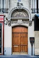 Vintage ▾ porta nel Parigi, Francia foto