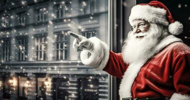Sorridi uomo festivo rosso Santa vacanza inverno neve persona vigilia cappello natale barba anziano Natale foto