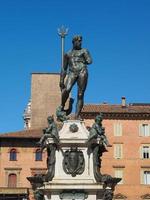 fontana del nettuno fontana del nettuno a bologna foto