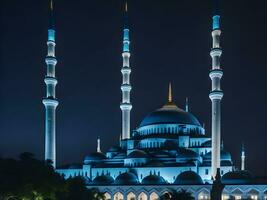 il ipnotizzante vista di il blu della moschea minareto illuminato contro il sera cielo ai creare foto