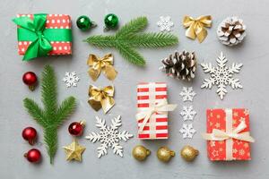 nuovo anno composizione. Natale arredamento sfondo con regalo scatole. superiore Visualizza con copia spazio foto