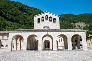 santuario di santa rita statua agostiniana foto