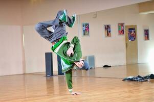 rompere ballerino nel il studio foto