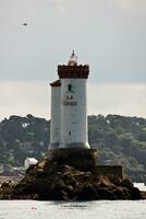 bretone semaforo e faro su brehat isola foto