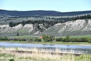 vecchia aia nelle colline di sabbia foto