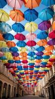colorato ombrelli nel il città foto