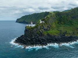 farol fare arnel - Azzorre, Portogallo foto