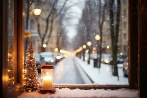 finestra Visualizza di un' tranquillo, calmo nevoso strada pieno con Natale calore foto