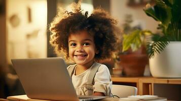 un' bellissimo afroamericano bambino ragazza orologi cartoni animati o educativo programmi a casa con un' il computer portatile. ragazza guardare a il telecamera e sorridente. ai generativo foto