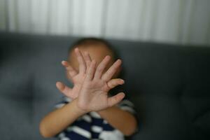 fermare abusare violenza, bambini violenza e abusato concetto foto