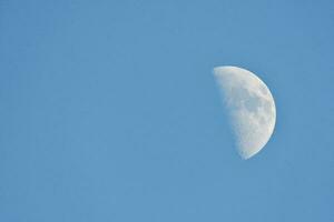 Luna su il cielo foto